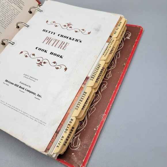 1950 Betty Crockers Picture Cook Book Ring Binder Extra Recipes Included - Picture 8 of 12